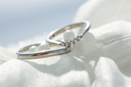 結婚指輪と婚約指輪は両方必要か